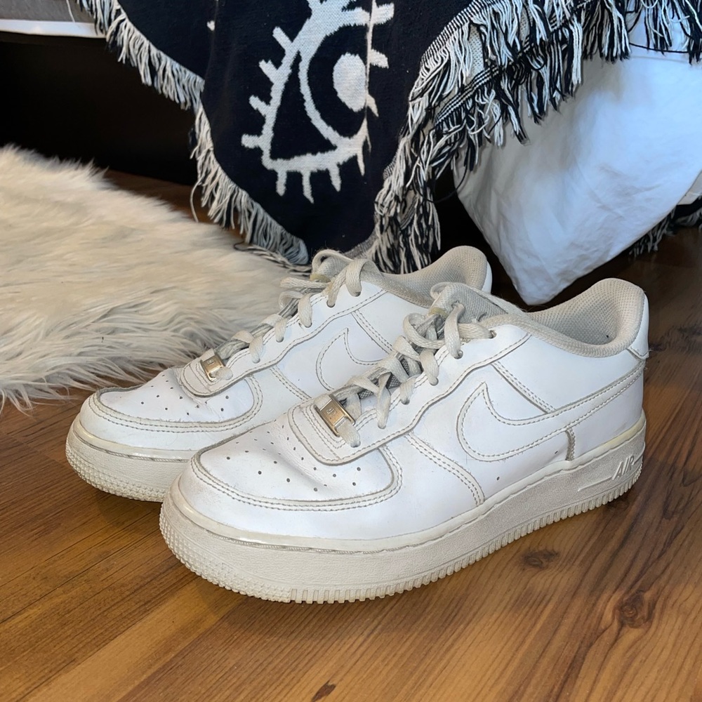 Air force 1 - Picture 1 of 3